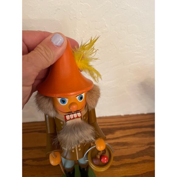 Vintage Orginal Erzgebirge Hiker Picker
Wood 11" Nutcracker Made In Germany - Picture 2 of 6